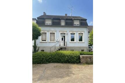 Charmantes Einfamilienhaus mit Potenzial - Renovierungsbedürftiges Zuhause in Völklingen-Wehrden