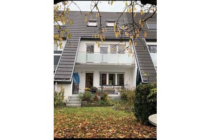 Reihenmittelhaus am Ortsrand - 499.000,00&nbsp;EUR Kaufpreis, ca.&nbsp; 125,00&nbsp;m&sup2; in Freiberg am Neckar (PLZ: 71691)