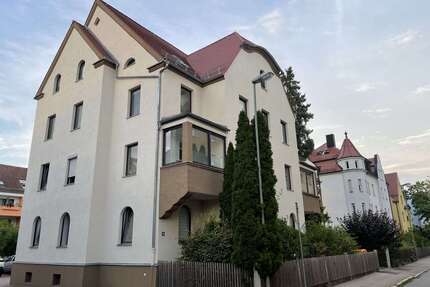Wohnung zum Mieten in Augsburg 1.200,00 € 107.95 m²