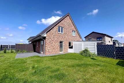 Haus zum Mieten in Drochtersen 1.470,00 € 135 m²