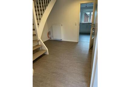 Schöne 4-Zimmer Wohnung - 880,00&nbsp;EUR Kaltmiete, ca.&nbsp; 110,00&nbsp;m&sup2; in Klanxbüll (PLZ: 25924)