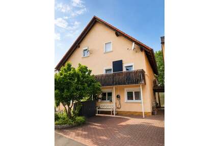 Haus zum Kaufen in Thurnau 299.000,00 € 190 m²