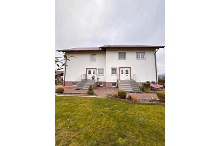 Traumhaft in Neuental: 240 qm | Kamin, Sauna, neue Küche, Garten
