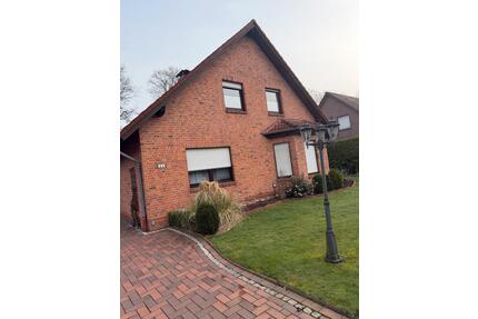 3 ZKB Wohnung in Remels - 750,00&nbsp;EUR Kaltmiete, ca.&nbsp; 70,00&nbsp;m&sup2; in Uplengen (PLZ: 26670)