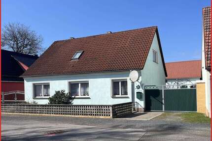 Haus zum Kaufen in Finsterwalde 87.000,00 € 108 m²