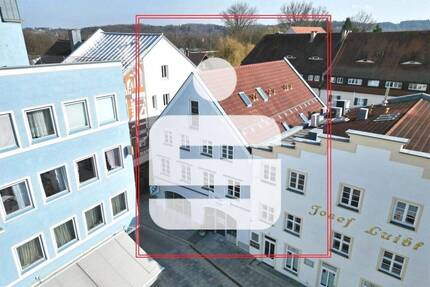 Ein Juwel am Stadtplatz! - 1.550.000,00&nbsp;EUR Kaufpreis, ca.&nbsp; 246,00&nbsp;m&sup2;&nbsp;Wohnfl&auml;che in Eggenfelden (PLZ: 84307)