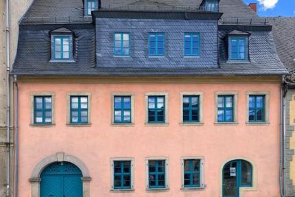 Wohnen im Denkmal - 698,00&nbsp;EUR Kaltmiete, ca.&nbsp; 97,00&nbsp;m&sup2; in Adorf/Vogtland (PLZ: 08626)