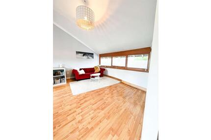 Attraktive 3-Zimmer-Wohnung mit Balkon in ruhiger Lage - Urmitz