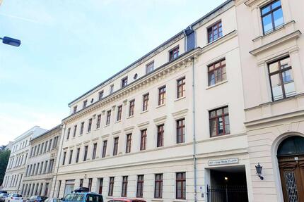 *Neu & in Renovierung* - Großzügige 3-Raum-Wohnung mit hochwertiger Ausstattung! - Leipzig Mitte