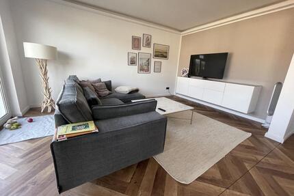 Wohnung mit Sonnen-Balkon unmittelbar am Bismarckplatz! - Krefeld Cracau