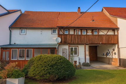 Einfamilienhaus in Drei Gleichen – ca. 140 m², Stellplätze