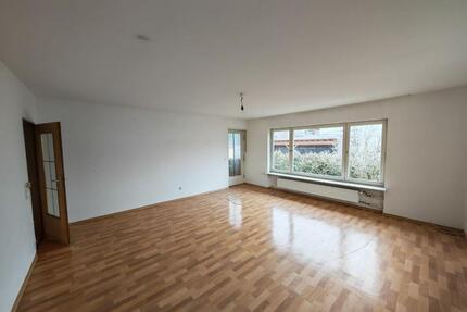 Mietwohnung OG Landau a d Isar, Thanhöcking, PKW erforderlich - Landau an der Isar