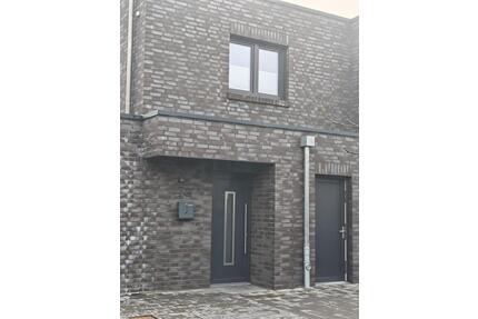 Moderne zentrumsnahe Doppelhaushälfte - Garrel