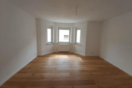 Kernsanierte 4-Zimmer Altbauwohnung Innenstadt, Nähe Klinikum - Weiden in der Oberpfalz