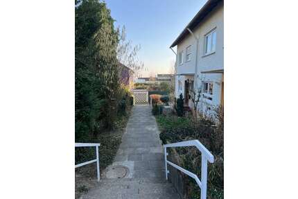 Haus zum Kaufen in Wiesbaden 534.000,00 € 137 m²