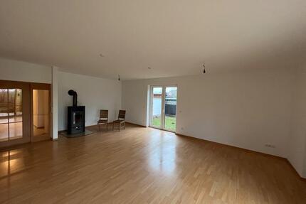 Moderne 3-Zimmer Erdgeschosswohnung mit Terrasse - Leezen