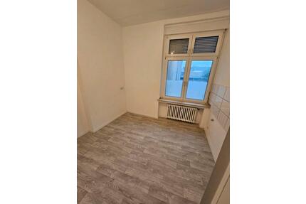 2-Zimmer-Wohnung frisch renoviert in Krefeld