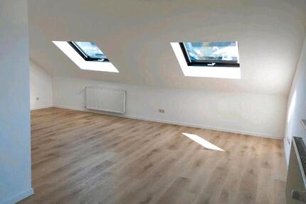 Attraktive 4-Zimmer-Dachgeschosswohnung, Zentral in Kall