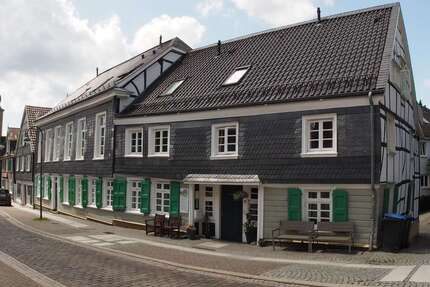 Wohnung zum Kaufen in Remscheid Lüttringhausen 295.000,00 € 131.55 m²