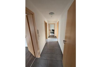 Zentrale 3-Zimmer-Wohnung mit Balkon & Einbauküche - Crailsheim