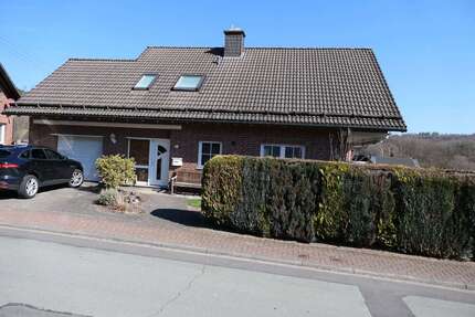 Haus zum Kaufen in Hilchenbach 425.000,00 € 198 m²