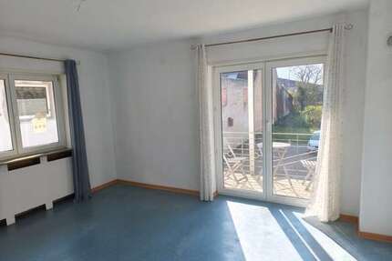 Haus zum Kaufen in Freisbach 625.000,00 € 280 m²