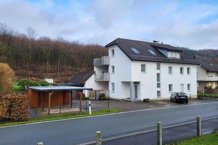 Sonnige 110qm 4 12 Zimmer Wohnung in Schieder zu vermieten! - Schieder-Schwalenberg