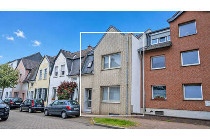 Solides Einfamilienhaus mit viel Potenzial in zentraler Lage von Moers