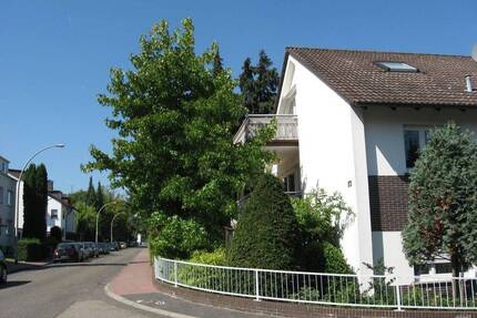 Charmante 2-Zimmer-Wohnung mit Großem Balkon in Bad Soden