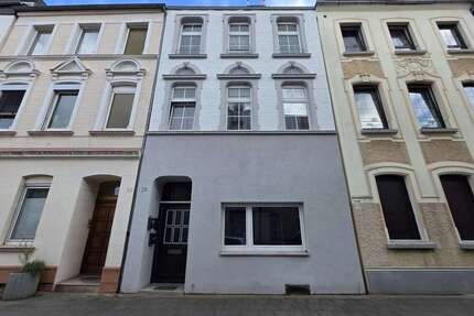 Haus zum Kaufen in Neuss 435.000,00 € 211.19 m²