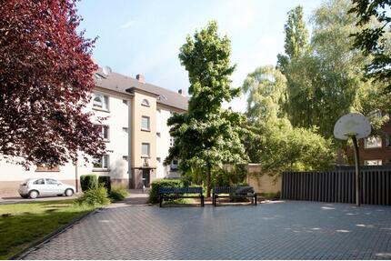 Wohnung mit neuen Böden in Lierenfeld - Düsseldorf Stadtbezirk 8