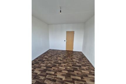 Helle Sanierte 2 Zimmerwohnung Marzahn 12685 - Berlin Marzahn-Hellersdorf