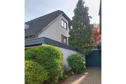 Großzügige DHH in Berg Gladbach Gierath Grenze Köln zu vermieten - Bergisch Gladbach Gronau