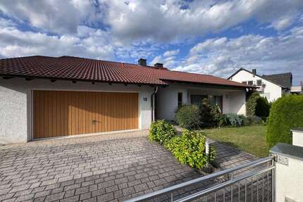 Haus zum Kaufen in Usingen 650.000,00 € 200 m²