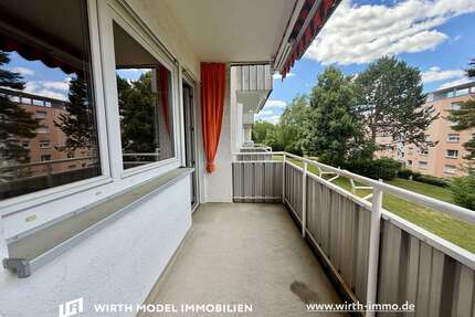 Wohnung zum Kaufen in Schweinfurt 152.000,00 € 80 m²