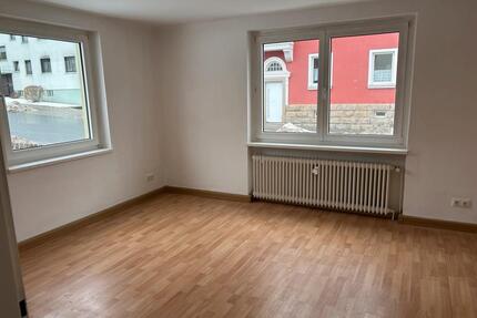 Helle 2-Zimmer Wohnung im Erdgeschoss in zentraler Lage in Rehau