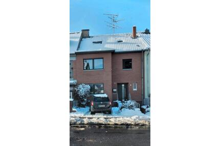 Charmantes, gepflegtes Einfamilienhaus mit großem Garten - Brühl