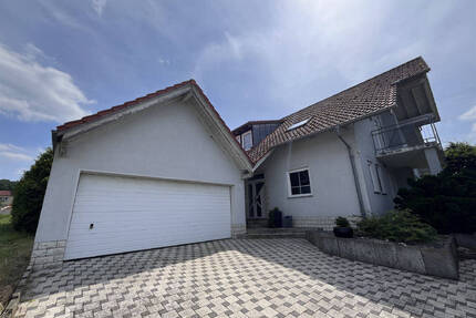 saniertes Wohnhaus in idyllischer Lage mit großem Garten - Königheim-Pülfringen