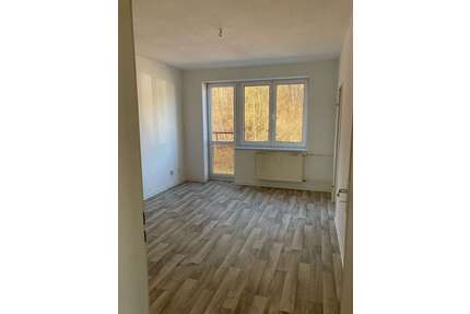 Wohnung zum Mieten in Neubrandenburg 468,00 € 72.11 m²