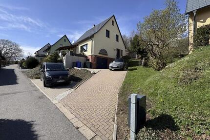 Einfamilienhaus - keine Renovierung, einziehen und wohl fühlen - Hohenstein-Ernstthal