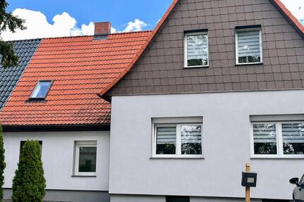 Tolle DHH in absolut ruhiger Lage, großer Garten, Doppelgarage... - Merseburg