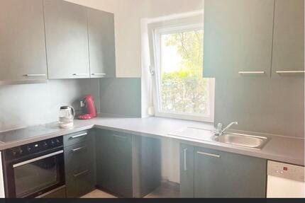 Gepflegte 2-Zimmer-Wohnung mit Einbauküche und Balkon in Altona-Nord - Hamburg