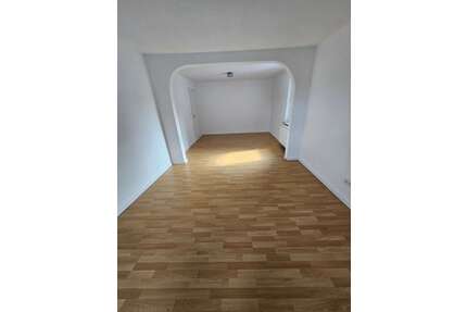 Wohnung zum Kaufen in Leonberg 229.000,00 € 86 m²