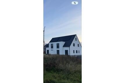 MODERNE DOPPELHAUSHÄLFTE IN SCHWAGSTORF – KFW40-NEUBAU 2026 - Ostercappeln