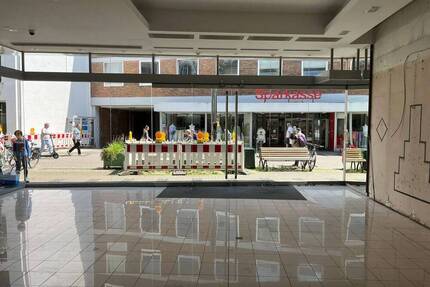 Attraktive Ladenfläche im Herzen von Benrath - Sichtbarkeit, Raum und Lage für Ihre Geschäftsidee - Düsseldorf