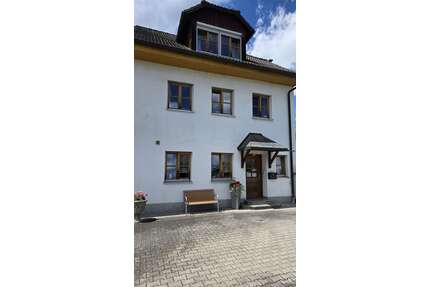 Haus zum Kaufen in Mallersdorf-Pfaffenberg Oberhaselbach 499.000,00 € 277 m² - Mallersdorf-Pfaffenberg / Oberhaselbach