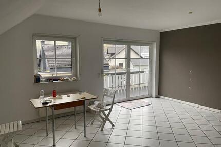 Helle Top-Wohnung ~85 qm in Netphen-Walpersdorf