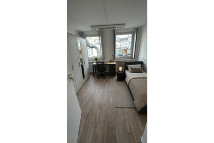 Wohnung zum Mieten in Siegen 300,00 € 14 m²