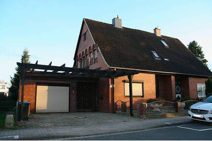 Historische Doppelhaushälfte in Alt-Laatzen ... Ensembleschutz ... !!!