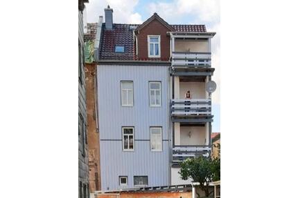 Mehrfamilienhaus in Gotha - 200.000,00&nbsp;EUR Kaufpreis, ca.&nbsp; 245,00&nbsp;m&sup2; in Gotha (PLZ: 99867)